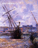 Bateaux à sec à la marée basse à Fecamp